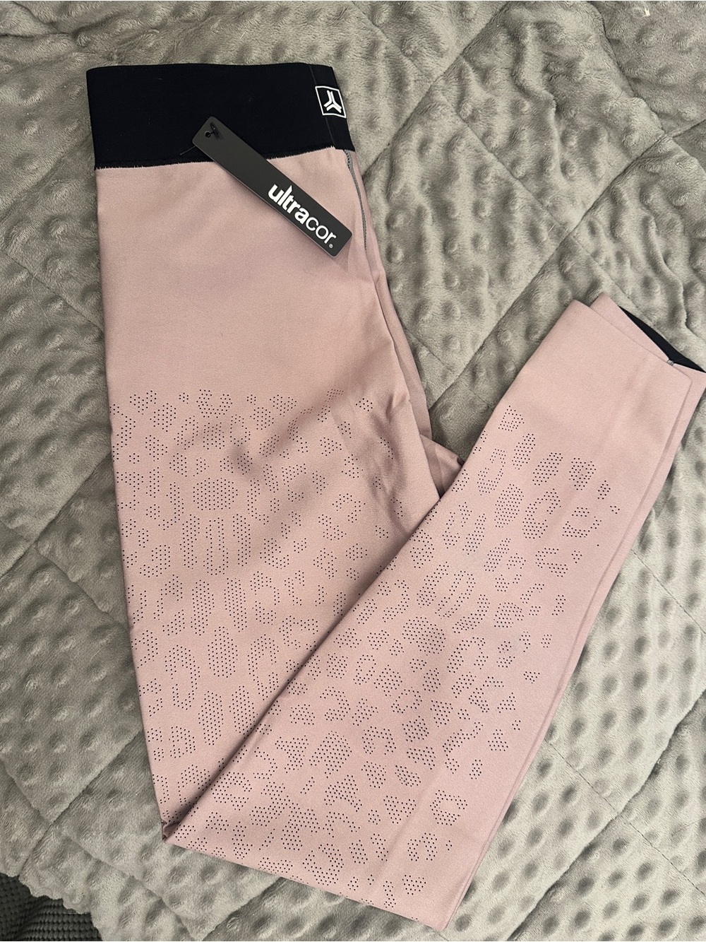 ultracor Blush Leggings with Black Waistband and Laser-Cut Detail